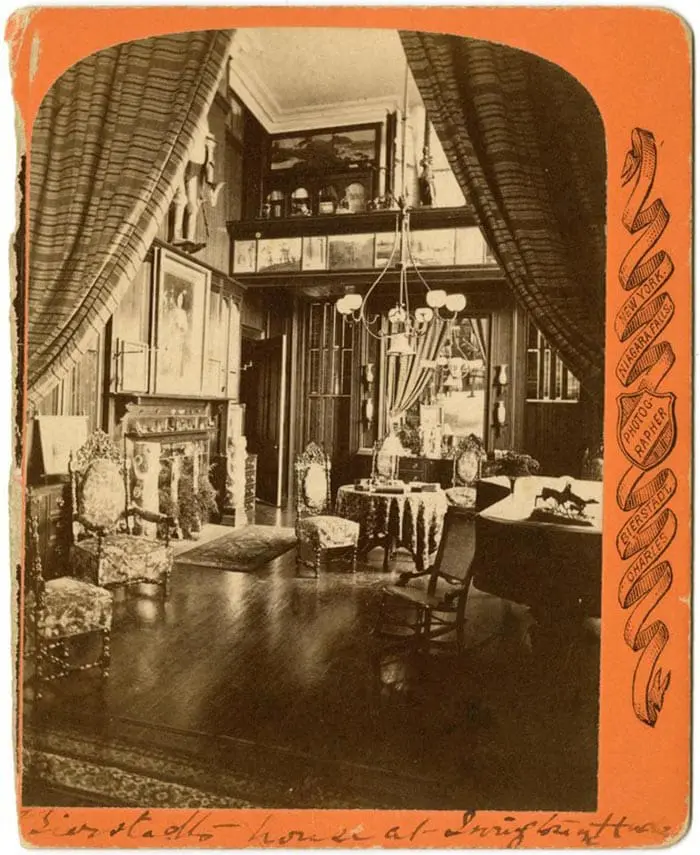 Collection Bierstadt.  Bibliothèque.  Maison de Bierstadt à Irvington, photo de Charles Bierstadt