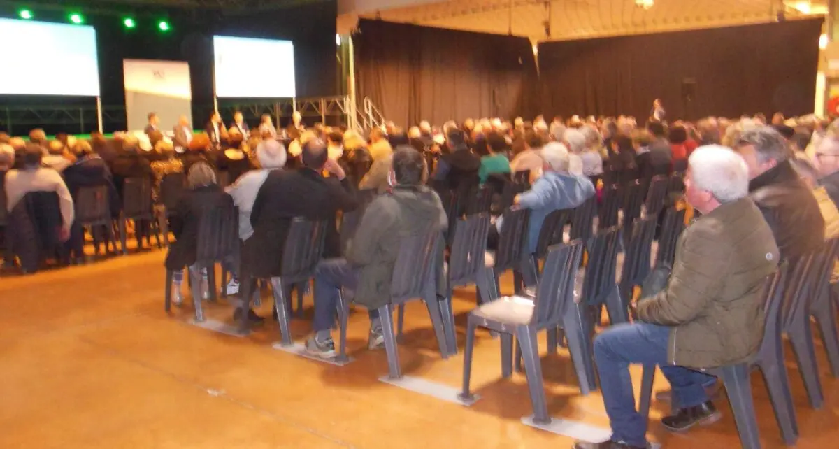 Quand le Crédit Agricole rencontre Fortnite : Analyse d&rsquo;une collaboration inattendue entre finance et gaming