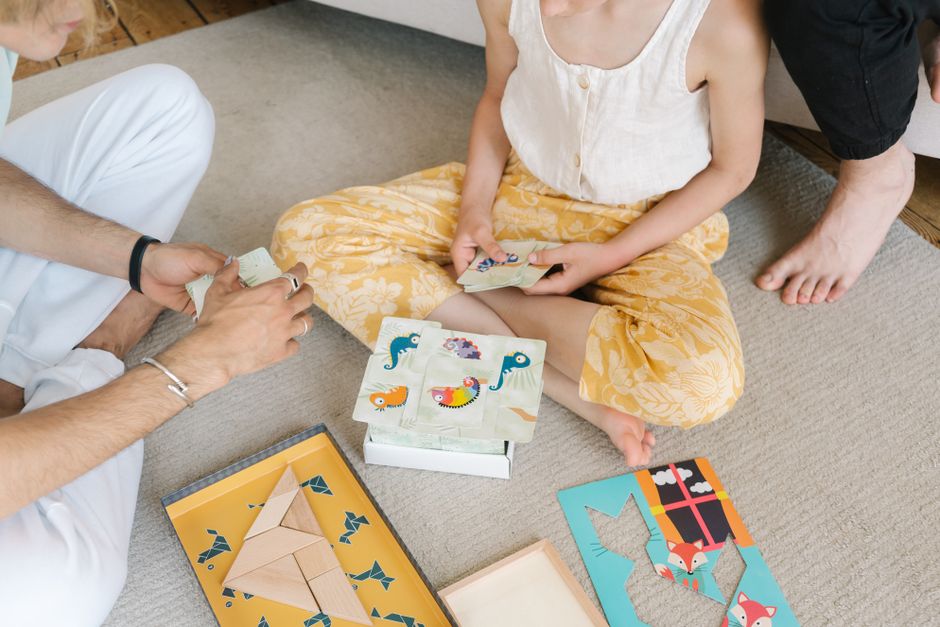 Jouons en famille: Découvrez l'application du célèbre jeu 'Une famille en or'!